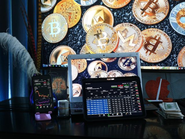 Boursorama ou eToro : quel courtier choisir selon votre usage