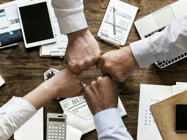 Diversifier un portefeuille avec des ETF : principes et méthode