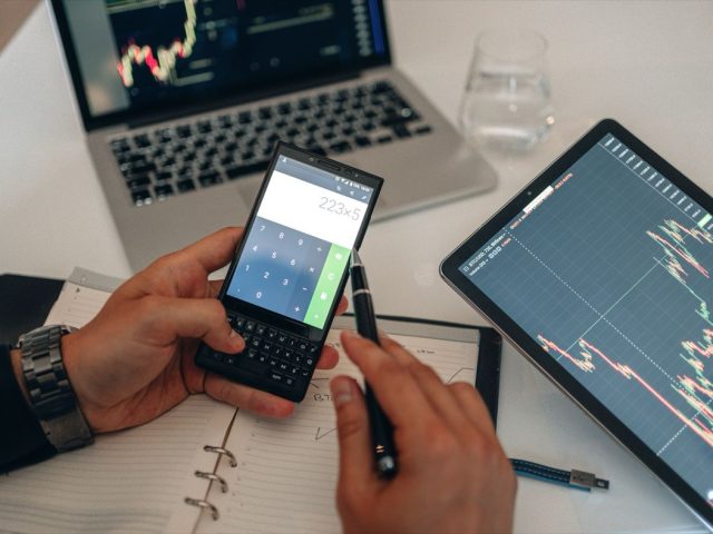 IBKR vs Saxo Bank : investir en actions
