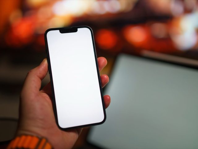 Comparatif de plateformes pour ordres rapides et qualité