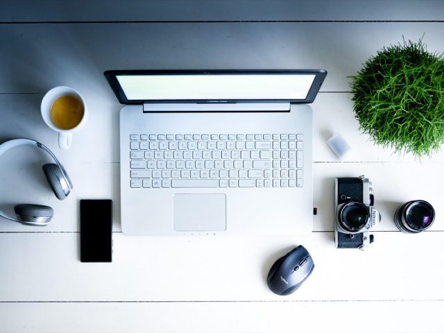 Trading 212 ou Revolut : quel service pour acheter des actions